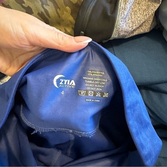 ZYIA Blue Metallic Light N Tight High Rise Leggings 7/8 24” Inseam Size 4 Women - Picture 10 of 10